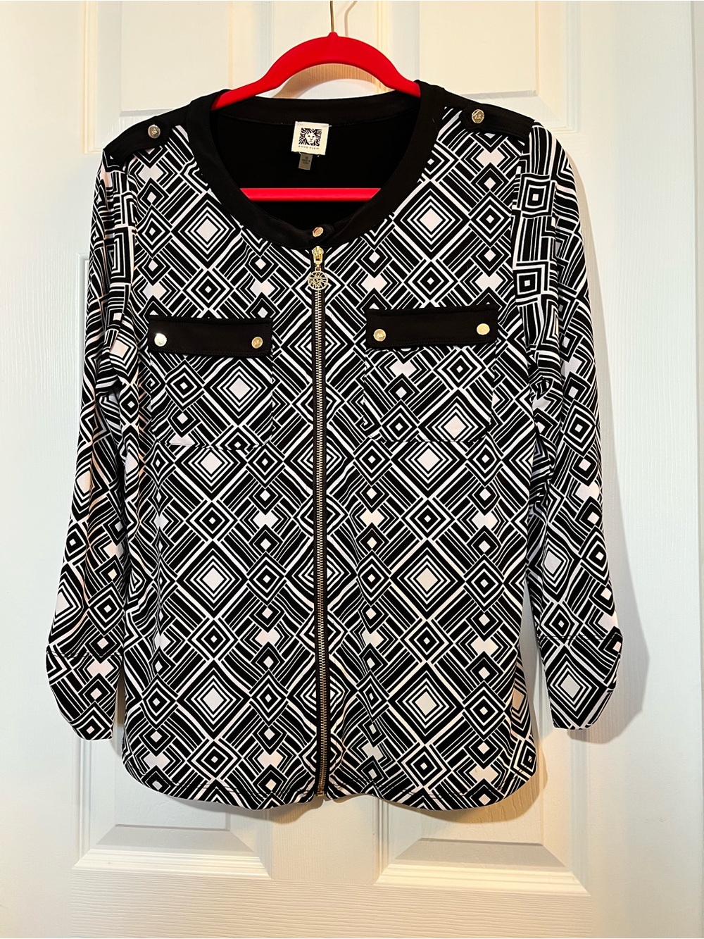 🦋 Anne Klein Black & White Geometric Zip-Front Blouse size medium